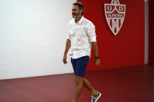 Moreno no fue capaz de armar un nuevo Almería.