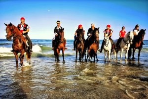 Uno de los actos celebrados en los Moros y Cristianos de Mojácar. Foto de Miguel García Campoy.