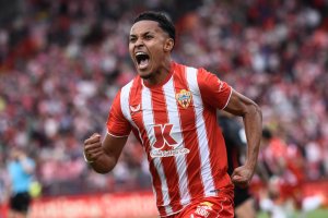 Lázaro explotó con tres goles aquel día y se llevó la pelota a casa.