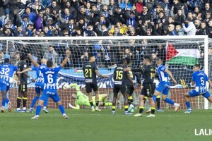 El momento del gol de Sedlar que remataba al Almería en el minuto 78 de encuentro.