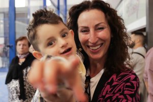 La alcaldesa con un Tano feliz.