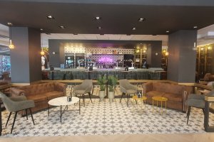 Reserva tu espacio para la comida de Navidad.