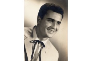 Joaquín de la Muela, en su época de solista de Los Icaros.