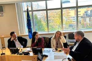 Imagen de la reunión con el comisario de Empleo y Asuntos Sociales, Nicolas Schmidt.