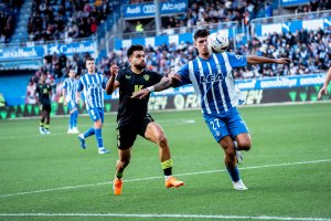 Arnau Puigmal no pasa de medios partidos en el Almería.