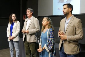 Queti Quesada, Manuel Cortes y responsables municipales de Adra.