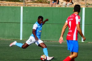 Eteki se ha ganado a pulso un lugar en la primera plantilla.