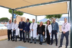 Delegado, alcalde y responsables del Hospital de Poniente.