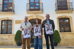 La alcaldesa, el edil de Deportes y director del torneo en la presentación del torneo esta semana.