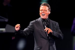 Luis Miguel, el cantante conocido como El Sol de México.