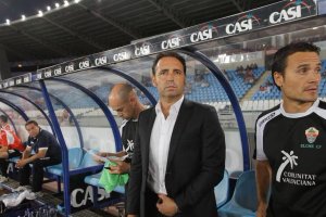 Bordalás en el banquillo del Mediterráneo como entrenador del Elche.