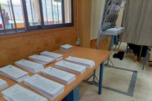 Papeletas en un colegio electoral de la provincia de Almería.