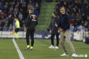 Garitano no ha sabido arrancar la moto en el Almería.