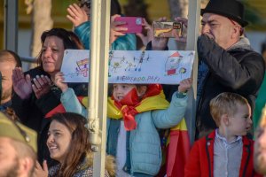 Recibimiento de sus familiares.