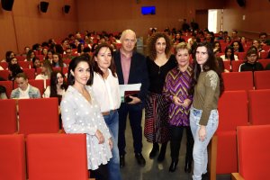 Las cinco profesionales que participaron en la jornada de análisis.