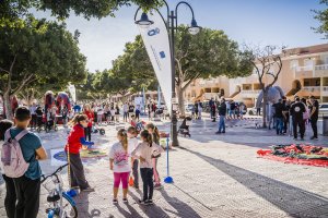 Los roqueteros han podido disfrutar de  la Fiesta Roquetas Movilidad Integral.