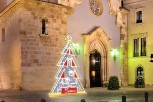 El encendido de la iluminación navideña cortará algunas de las calles de la capital.