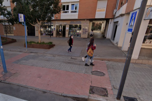 Despacho receptor en la Avenida Blas Infante, 52.