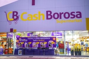 La cadena Cash Borosa ya está preparada para la Navidad.