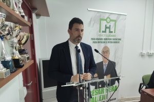 El proyecto de Juan José Padilla para dirigir el fútbol almeriense ha visto la luz en la Ciudad Deportiva de Los Ángeles.