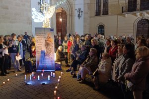 Después de la lectura del manifiesto se rezaron los \'Misterios Gozosos\'.