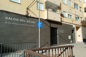 Local de los Testigos de Jehová en Almería.