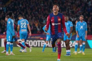 Raphinha abrió el marcador en la primera mitad después de un saque de esquina.