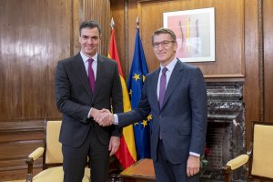 Sánchez y Feijóo, este viernes en el Congreso de los Diputados.