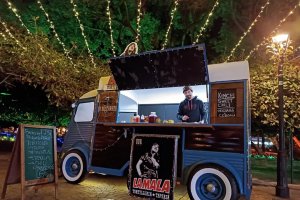 La Mala, uno de los food trucks de Posidonia.
