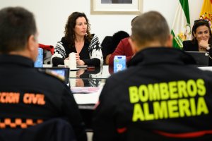 Reunión de la alcaldsa con Bomberos de Almería.