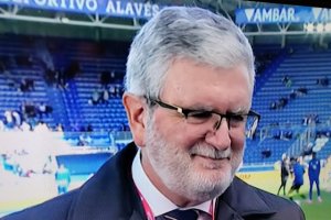 Pepe Bonillo se ha convertido en la voz cantante del Almería.