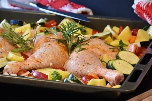 Pollo al ajillo.