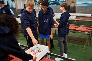 Parte de los estudiantes que formaron parte del programa de prácticas de Carbopesca.