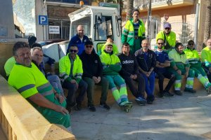 Los trabajadores de limpieza y jardinería de Carboneras.