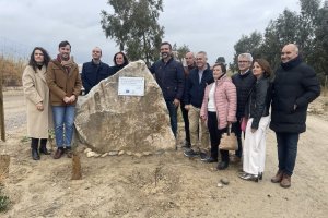 Parte de la corporación municipal de Olula y Albox han estado en el sellado del vertedero.