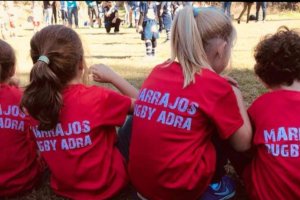 Los más pequeños del club de rugby Marrajos.