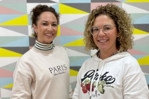 Cristina y Mari Carmen, en su centro de ocio infantil.