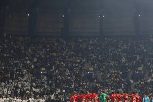 Pitos en Riad durante el minuto de silencio a Beckenbauer.