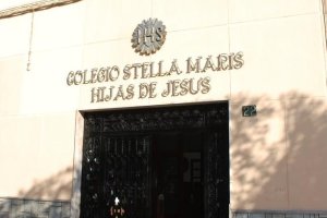 Fachada del centro educativo Stella Maris