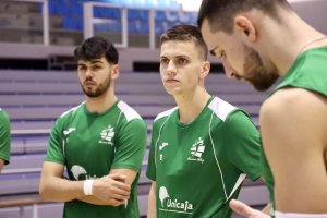 El jugador ya se ha metido en dinámica de grupo para aumentar el nivel de la plantilla almeriense.