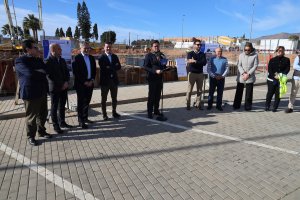 El Presidente de Diputación y el acalde de El Ejido, junto a diputados y concejales, junto a a las obras.