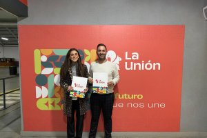 La responsable de marketing de La Unión, Belén González y Sergio Domínguez. 