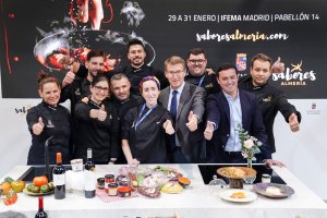 Núñez Feijoo visitó el stand el stand de \'Sabores Almería\'.