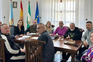 Firma del convenio entre el Ayuntamiento y el Club Villa de Albox.