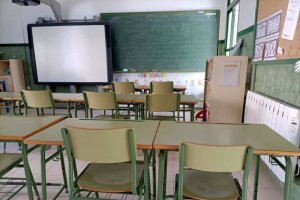 Imagen de archivo de un aula.