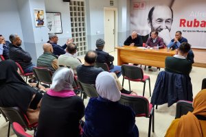 Reunión de las comunidades musulmanas con el PSOE en la sede ejidense.