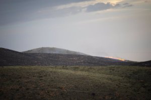 El fuego en Enix, este viernes 9. Foto:  Marian León / Europa Press

