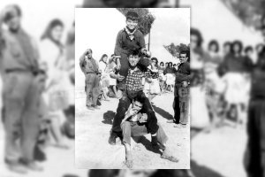 Los vecinos de la Avenida de Santa Isabel hacían vida en la calle como ocurría en la mayoría de los barrios de la ciudad.