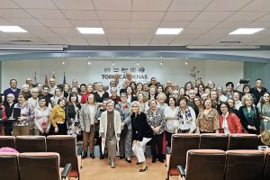 Homenaje a los 116 profesionales jubilados en 2023.