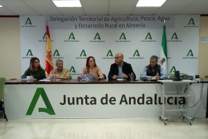 Aránzazu Martín y Antonio Mena informan a Upa, Asaja, Coag y Coexphal de la nueva convocatoria de Ayudas de Modernización de Invernaderos 
